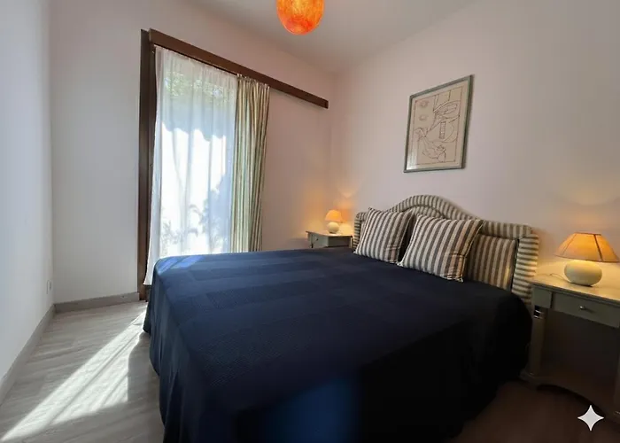 8 Arbousiers 13 Villa *